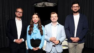 První předvolební debata Blesku: Hádky o Babiše, fašisty i bydlení, kritika Motoristů První předvolební debata Blesku: Hádky o Babiše, fašisty i bydlení, kritika Motoristů