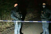 Smrtící střelba na Plzeňsku: Útočník s policií v zádech zabíjel. Pak se oběsil?