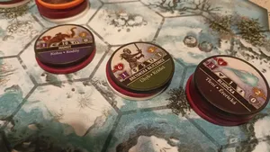 Recenze deskové hry The Elder Scrolls: Zrada ve Druhém věku. Opulentní RPG s kvalitním provedením přežije i koupel Recenze deskové hry The Elder Scrolls: Zrada ve Druhém věku. Opulentní RPG s kvalitním provedením přežije i koupel