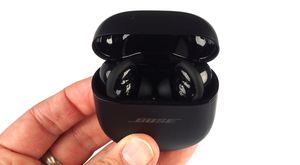 Recenze sluchátek Bose QuietComfort Ultra Earbuds. Zábavná prémiovka pro ty, kdo chtějí pohodlí a ticho