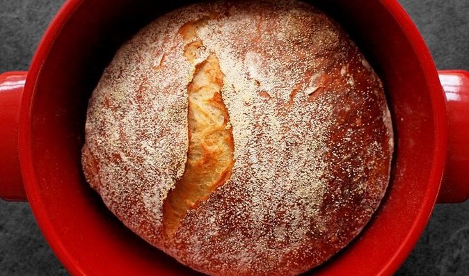 Domácí nehnětený chléb ze čtyř surovin: Je něco jednoduššího?