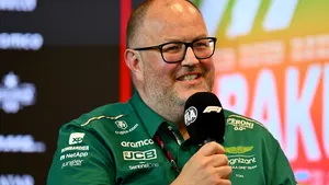 Red Bull potvrdil příchod Toma McCullougha. K týmu se připojí příští rok Red Bull potvrdil příchod Toma McCullougha. K týmu se připojí příští rok