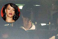 Kráska z Barbadosu Rihanna je v Praze: V noci šla na bowling!
