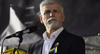 Rusko musí odejít z Ukrajiny, řekl Pavel. V Praze se na výročí války sešly tisíce lidí