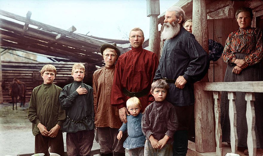 Ruská rodina v Jekatěrinburgu, konec 19. století.