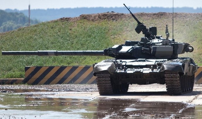 Tanc Rusesc Ruský tank T-90 (ilustrační foto)