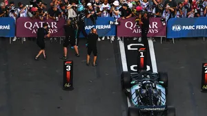 Russell si podmanil kvalifikaci v Baku. Bylo to perfektní kolo, říká Russell si podmanil kvalifikaci v Baku. Bylo to perfektní kolo, říká