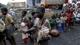 Ministerští úředníci v exotické Africe: Za erární peníze do Rwandy. Cesta stála 198 tisíc
