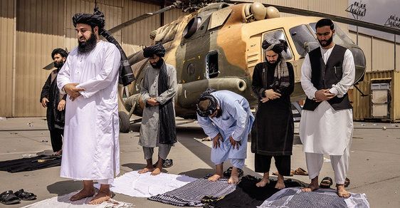 Anatomie afghánské porážky: Zrada, nebo záměr?
