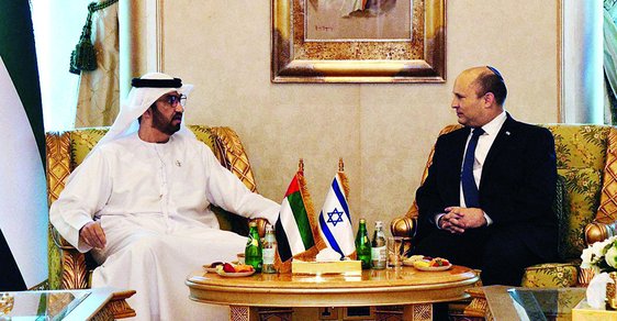 Korunní princ Muhammad  bin Zájid an-Nahján a izraelský premiér Naftali Bennet