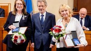 Senátory čeká tučné odchodné, horní komora vyplatí přes 8 milionů! Kolik si odnese Němcová? Senátory čeká tučné odchodné, horní komora vyplatí přes 8 milionů! Kolik si odnese Němcová?