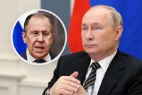 Zvěsti o Putinových zdravotních potížích popírá Lavrov. Ministr kritizoval šiřitele fám