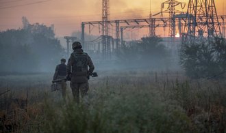 Válka na Ukrajině ONLINE: Ukrajinští obránci dostali rozkaz stáhnout se ze Severodoněcku