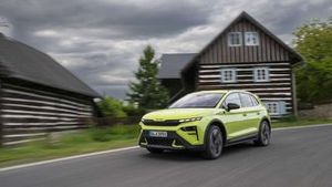Škoda kraluje prodejům elektroaut v Německu. Nechala za sebou Volkswagen i Teslu