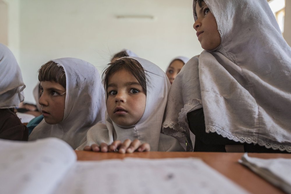 V Afghánistánu je výuka dívek a chlapců oddělena od nejútlejšího věku.