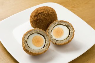 Skotská vejce i ďábelská: Osm receptů z natvrdo vařených vajec