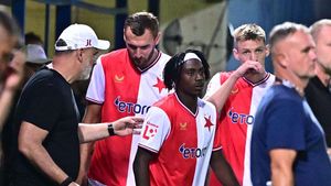 Slavia zveřejnila nominaci na Ligu mistrů. Jedna výrazná absence, jinak bez překvapení Slavia zveřejnila nominaci na Ligu mistrů. Jedna výrazná absence, jinak bez překvapení