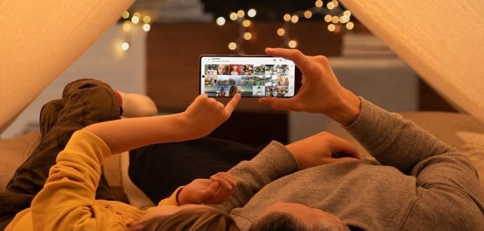 Samsung Galaxy A71: vyfotí neposedné dítě i panorama pláže