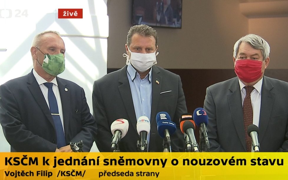 Sněmovna o koronaviru a stavu nouze: Komunisté Kováčik, Ondráček a Filip na tiskovce (28.4.2020)
