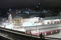 Kolaps dopravy na Liberecku. Sníh uvěznil i kamiony mířící do Polska