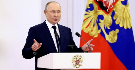 Vladimir Putin se na setkání s olympioniky a paralympioniky v Kremlu zastal krasobruslařské hvězdy Kamily Valijevové