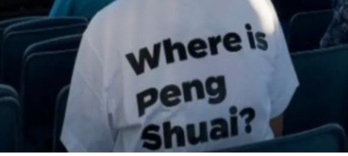 Ochranka na Australian Open zabavila fanouškům trička na podporu Pcheng Šuaj