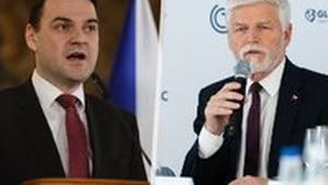 Spory jako v Ankaře? Pavel i Macinka míří do New Yorku. Každý zvlášť Spory jako v Ankaře? Pavel i Macinka míří do New Yorku. Každý zvlášť