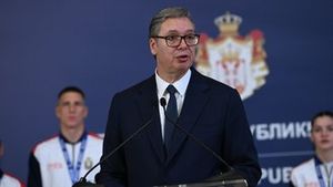 Srbský prezident Vučić udělal nečekaný tah. Rezignoval a míří do vlády Srbský prezident Vučić udělal nečekaný tah. Rezignoval a míří do vlády