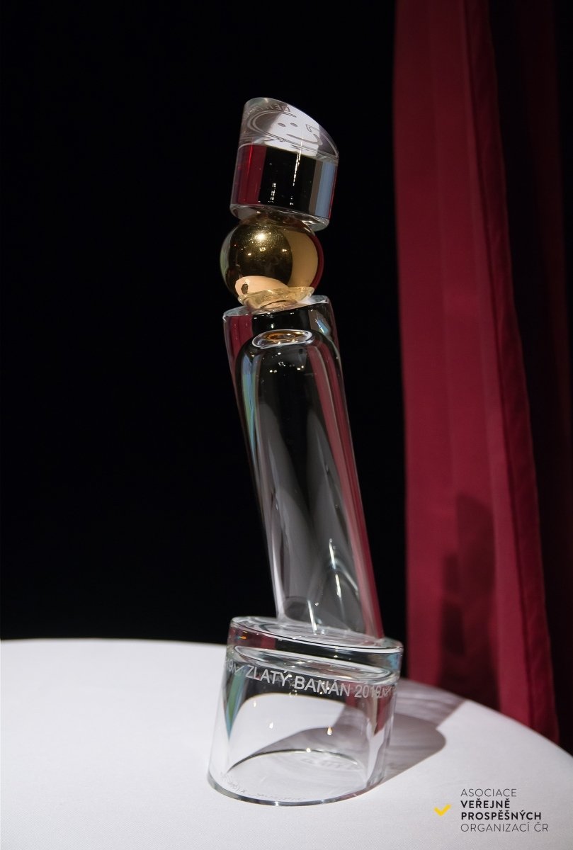 Křišťálová trofej byla vyrobena v ateliéru Glass Atelier Morava ve Vizovicích  podle návrhu  designera  Jiřího Vosmíka.