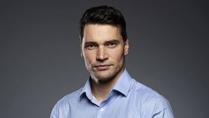Stach: Zlehčovat nacistické symboly je hloupé, absolutně nepřijatelné a brutálně rychlá cesta do pekel