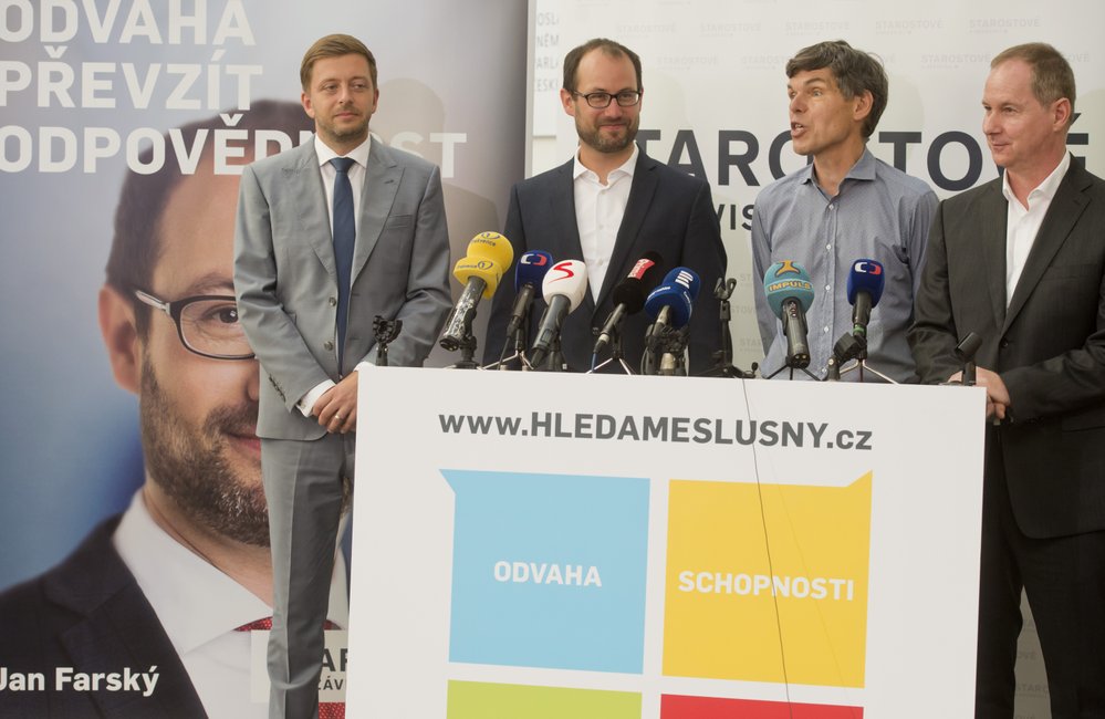Tisková konference. Zleva Vít Rakušan, Jan Farský, Dalibor Dědek a Petr Gazdík