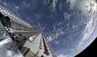 SpaceX vyslala na oběžnou dráhu přes sto družic Starlink během 24 hodin