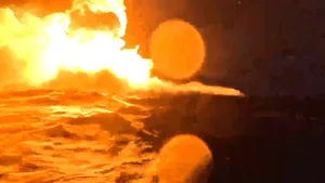 Starship nakonec vydržel na oběžné dráze jen tři hodiny. Dosedl do vod Tichého oceánu a explodoval Starship nakonec vydržel na oběžné dráze jen tři hodiny. Dosedl do vod Tichého oceánu a explodoval