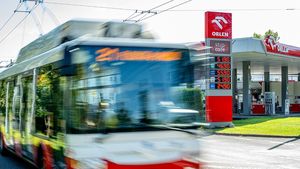 Stát znovu jako strážce cen paliv: Stropy jen do října? Optimismus? Stát znovu jako strážce cen paliv: Stropy jen do října? Optimismus?