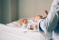 Opilá matka porodila dítě se 3,5 promile: Novorozenec zemřel