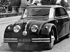 Tatra 77 slaví 90 let. Je to futuristická perla z Kopřivnice