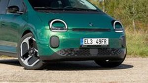 TEST Renault Twingo E-Tech – Milé retro, důstojný vůz TEST Renault Twingo E-Tech – Milé retro, důstojný vůz