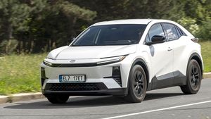 TEST Toyota C-HR+ Style 77 kWh – Stormtrooper, který si na nic nehraje