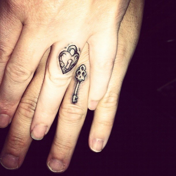 Svatební tetování začíná být v posledních letech čím dál tím oblíbenější.