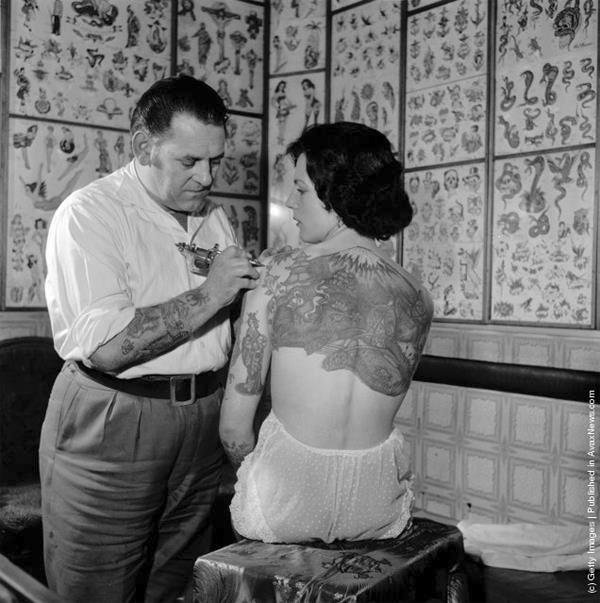 Tetování na unikátních historických snímcích