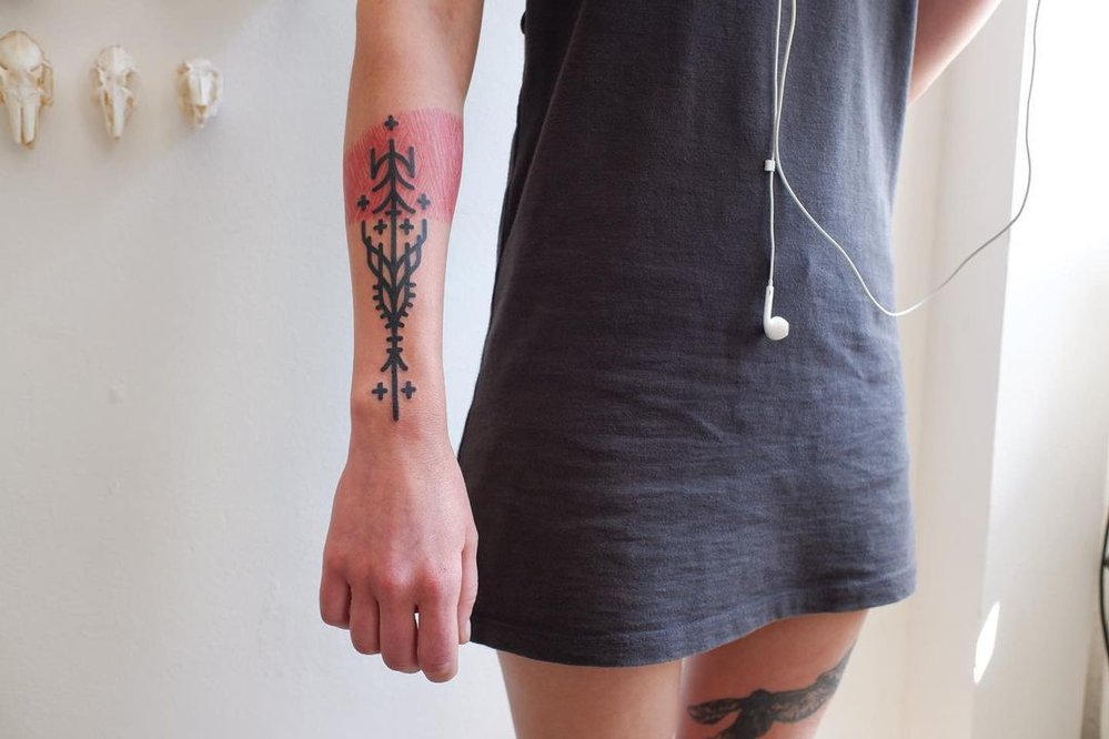 Zda se na daném místě můžete tetovat, to proberte s dermatologem. Tatér vám v tom neporadí