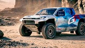 Toyota ukázala vodíkový Hilux pro Dakar 2027. Benzinový motor nahradily palivové články Toyota ukázala vodíkový Hilux pro Dakar 2027. Benzinový motor nahradily palivové články