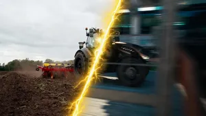 Traktor Valtra zajel rekord na Red Bull Ringu. Pak vyrazil na kukuřici Traktor Valtra zajel rekord na Red Bull Ringu. Pak vyrazil na kukuřici