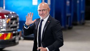 Trenér Španělska objímal Deniu: Češi jsou v dobrých rukách. Yamal je čím dál vyzrálejší Trenér Španělska objímal Deniu: Češi jsou v dobrých rukách. Yamal je čím dál vyzrálejší