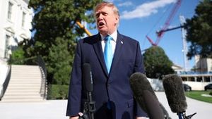 Trump vyhlásil válku mezinárodnímu soudu. Chce ho připravit o peníze a ochromit jeho fungování Trump vyhlásil válku mezinárodnímu soudu. Chce ho připravit o peníze a ochromit jeho fungování