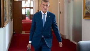 Turek o katastrofě na Šumavě: Do půdy uniká bojový jed yperit! Turek o katastrofě na Šumavě: Do půdy uniká bojový jed yperit!