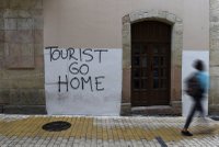 Turisti, táhněte! Chorvatsko a další země se brání přívalu cestovatelů, zavedou limity na lidi?