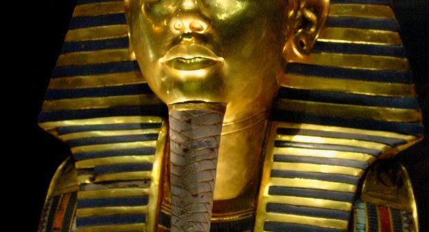 Před 138 lety se narodil archeolog, který vyhrabal Tutanchamonovu hrobku