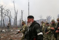 Těžké ztráty Putinových spojenců: Ukrajincům se daří likvidovat i obávané Kadyrovce