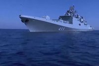 Ukrajina poslala „na chuj“ další ruskou chloubu? Rakety měly zasáhnout fregatu Admirál Makarov